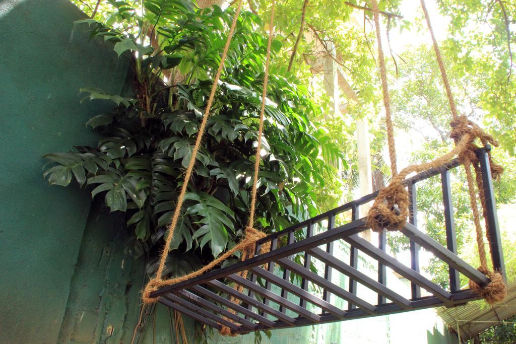 Flipflop Hostel Negombo Exterior photo
